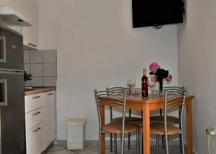 Apartment Studio Apartment *